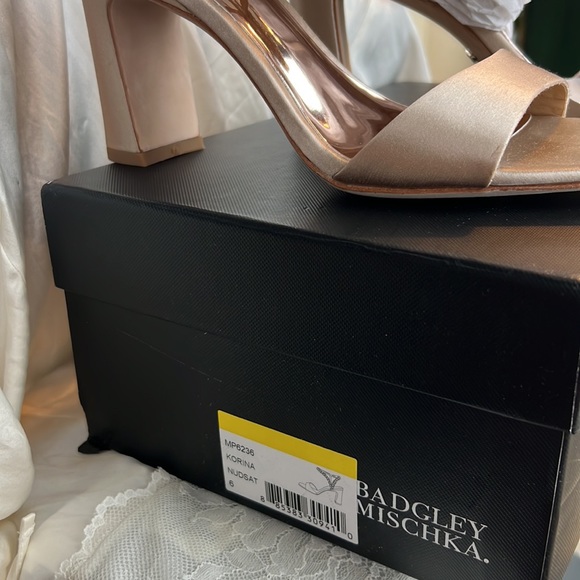 Badgley Mischka Korina Block Heels in Nude Satin - Picture 11 of 11